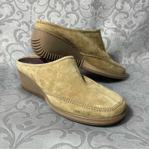 Via Spiga Mustard Suede Wedge Mules Clogs.Beige color Sz 7.5 Made in Italy